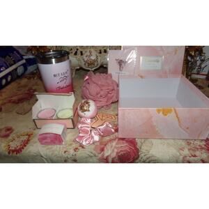 ROSE ESSENTIAL SOAP GIFT BOX SET ROSE FRAGRANCE CANDLES OIL SOAP SPONGE CUP CARD